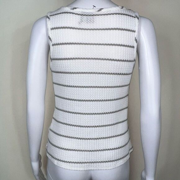 Paper Crane Sleeveless‎ Waist Tie Front Striped Waffle Knit Faux Button Shirt - Picture 5 of 9